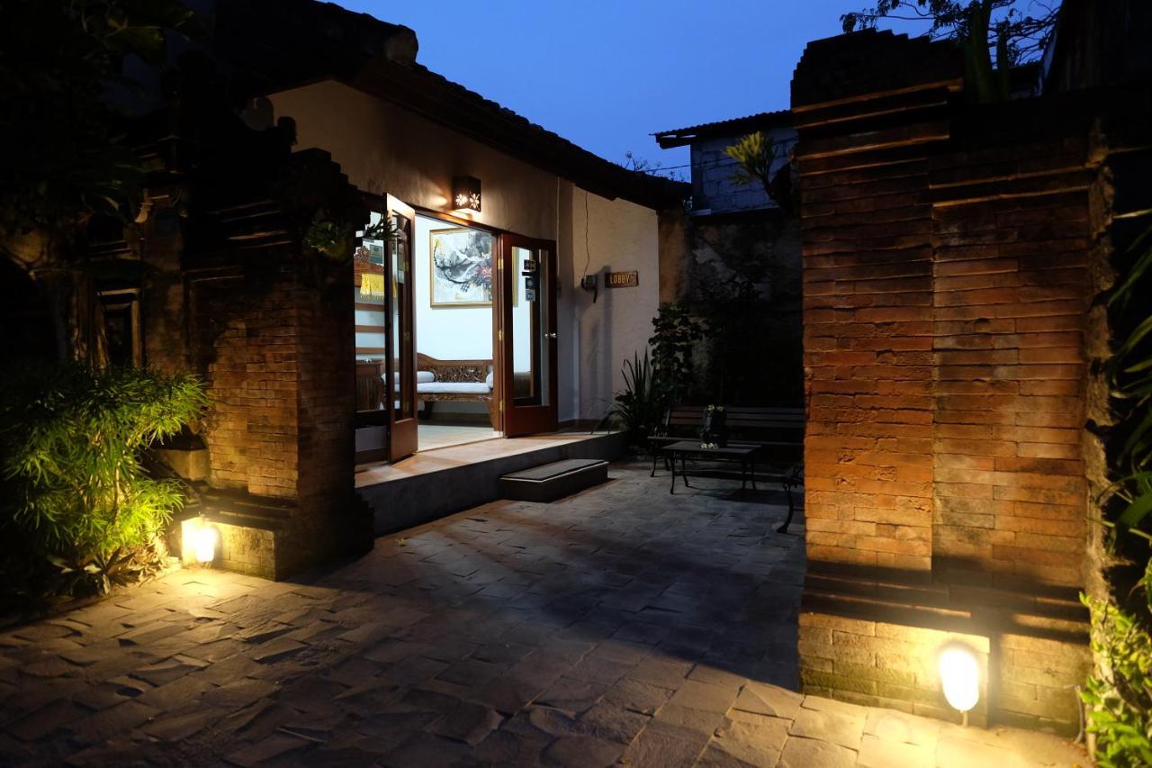 Kayu Sugih Palace Sanur Exterior foto